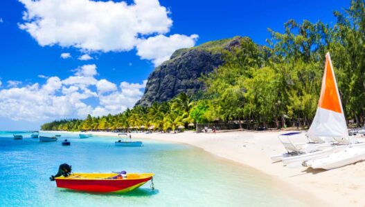 Why a Boat Trip in Mauritius is the Perfect Addition to Your Holiday