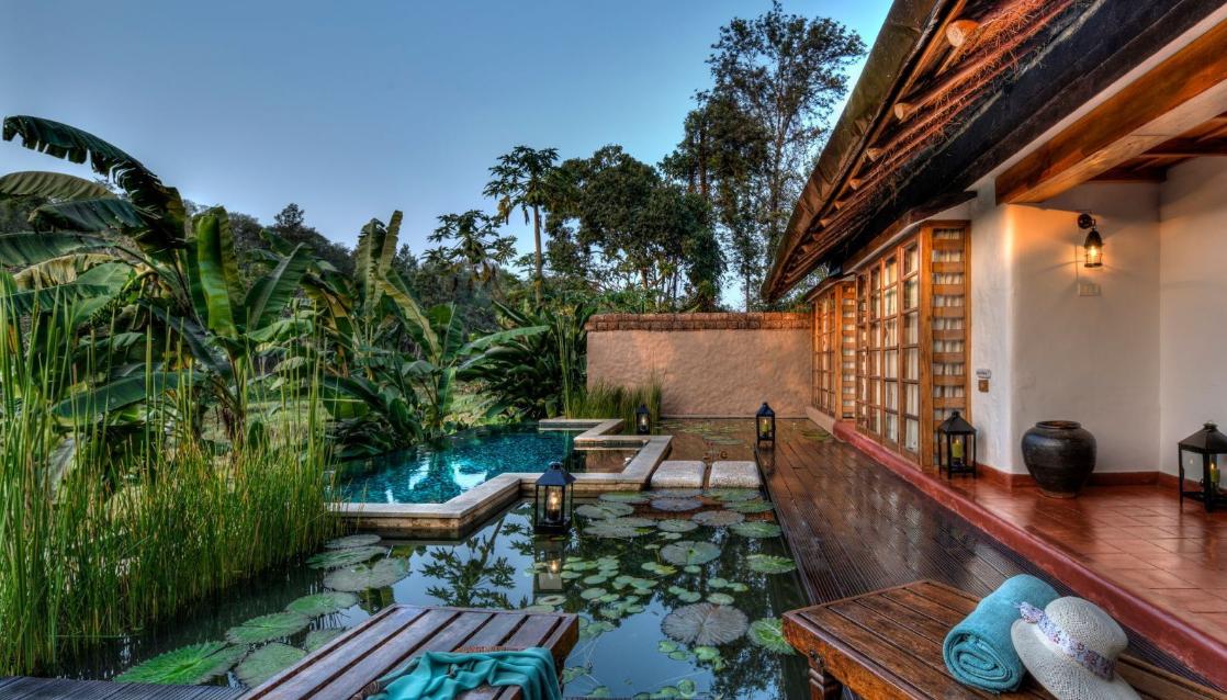 Top 10 Reasons to Choose Wyndham Reef Resort for Your Next Vacation