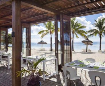 Long Beach Mauritius Restaurants: Where to Eat and What You Need to Know First